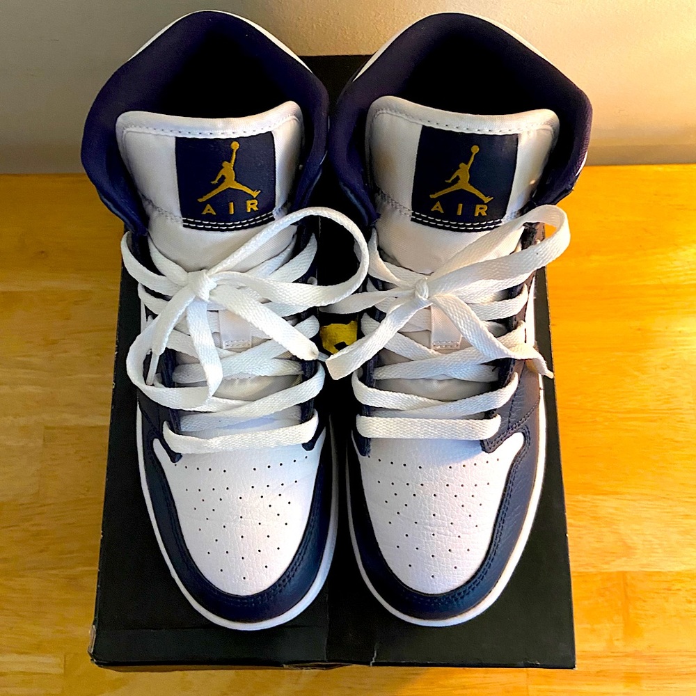 Air Jordan 1 MID (GS)